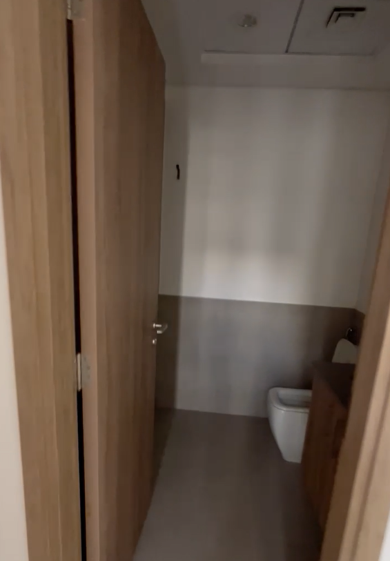 washroom.png